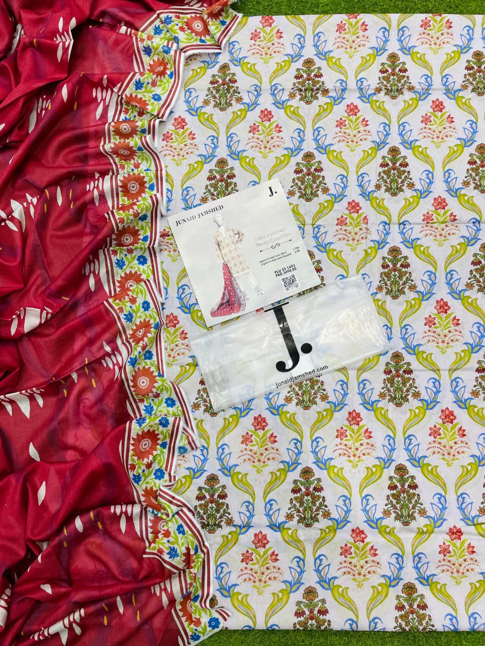 Mix barand shirt dupatta  Saya  Beech tree  Sapphire  Junaid jamshaid FABRIC DETAIL * Digital Printed Airjet Lawn Shirt 3 Meter, * Digital Printed Airjet Voil Lawn Dupatta.