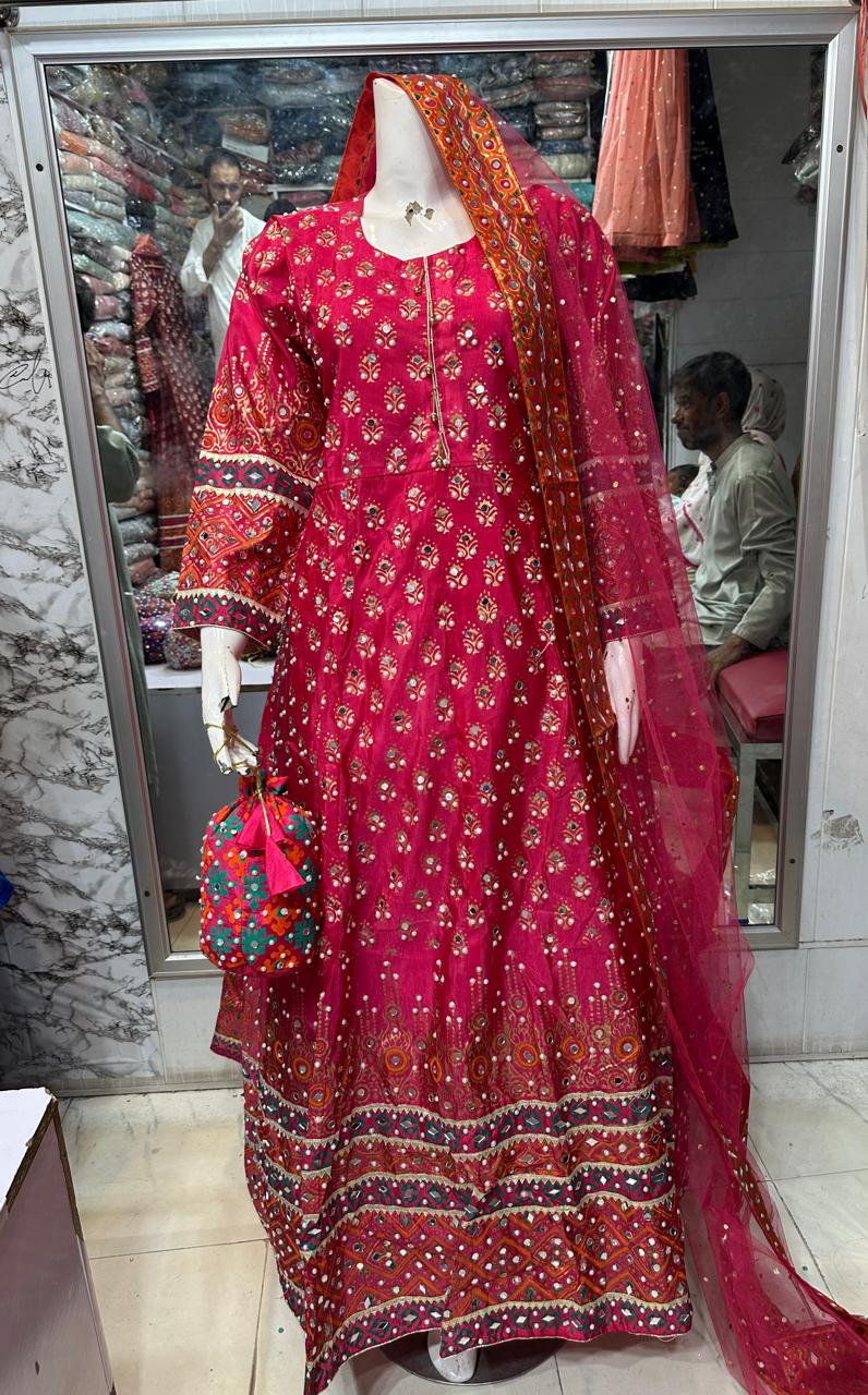 Long mirror maxi  Febric raw silk Four sided border net dopta  Small medium and large size