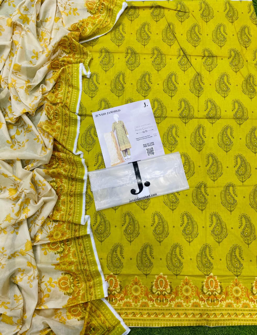 Mix barand shirt dupatta  Saya  Beech tree  Sapphire  Junaid jamshaid FABRIC DETAIL * Digital Printed Airjet Lawn Shirt 3 Meter, * Digital Printed Airjet Voil Lawn Dupatta.