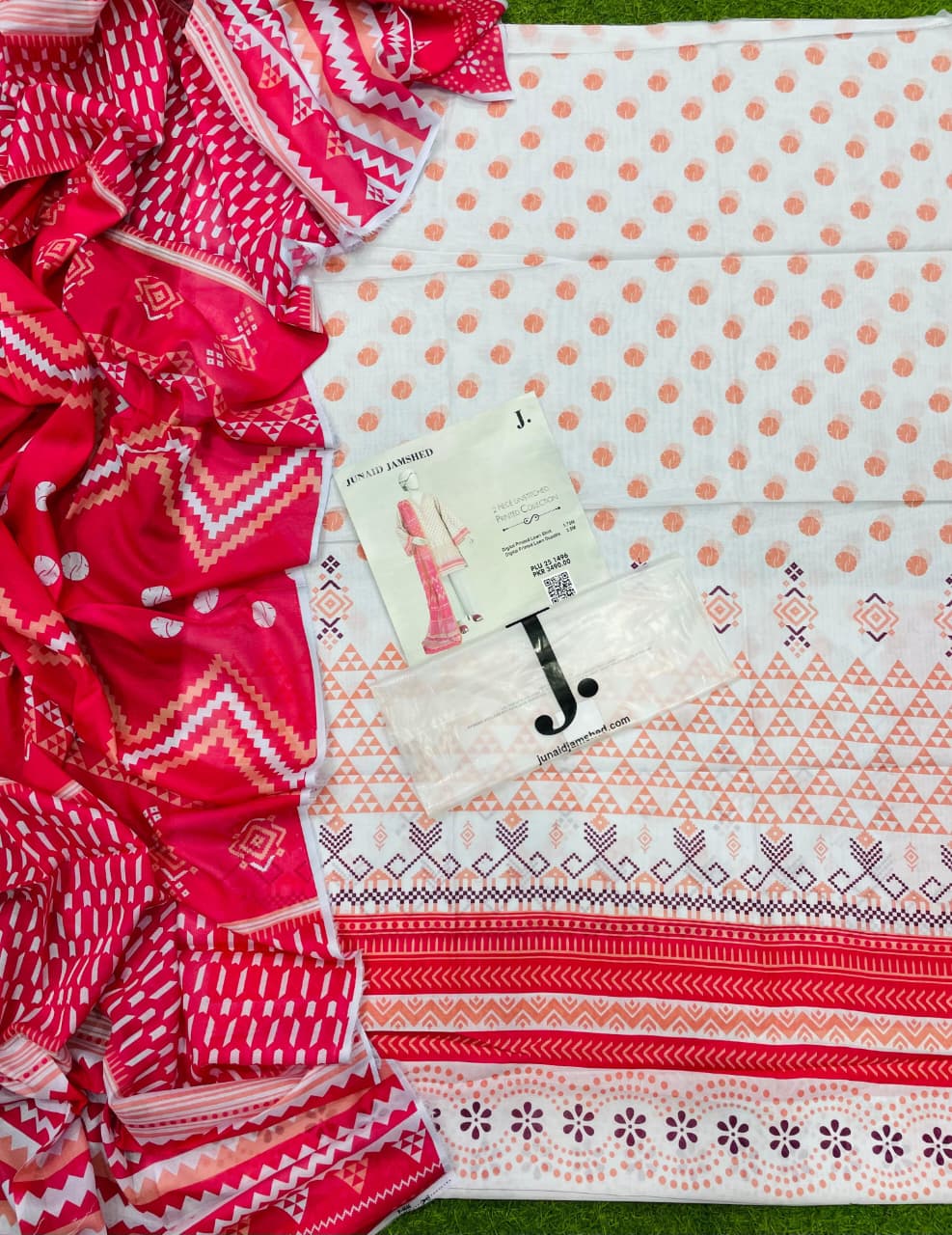 Mix barand shirt dupatta  Saya  Beech tree  Sapphire  Junaid jamshaid FABRIC DETAIL * Digital Printed Airjet Lawn Shirt 3 Meter, * Digital Printed Airjet Voil Lawn Dupatta.