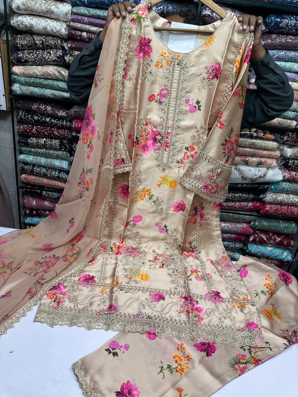 NEW ARRIVAL  Eid Collection 2026 ✨ SIZE:S.M.L.XL STUFF:SHAMOZ Silk, SHIRT  TROUSER SILK TROUSER Fabric Dupatta: Embriodered.. Maria B ♥️🌹