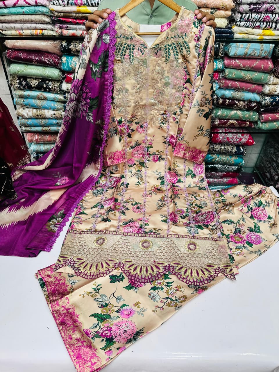 NEW ARRIVAL  Eid Collection 2026 ✨ SIZE:S.M.L.XL STUFF:SHAMOZ Silk, SHIRT  TROUSER SILK TROUSER Fabric Dupatta: Embriodered.. Maria B ♥️🌹